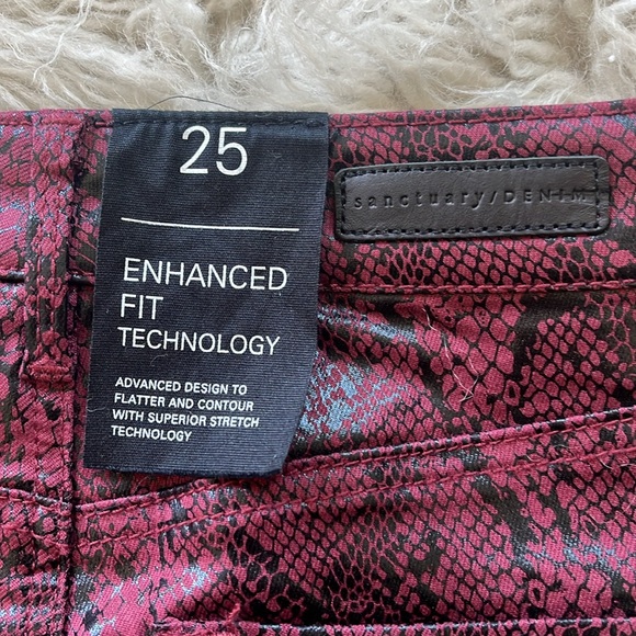 NWT Sanctuary maroon wine purple black snakeskin skinny jeans pants size 25 - Picture 10 of 10